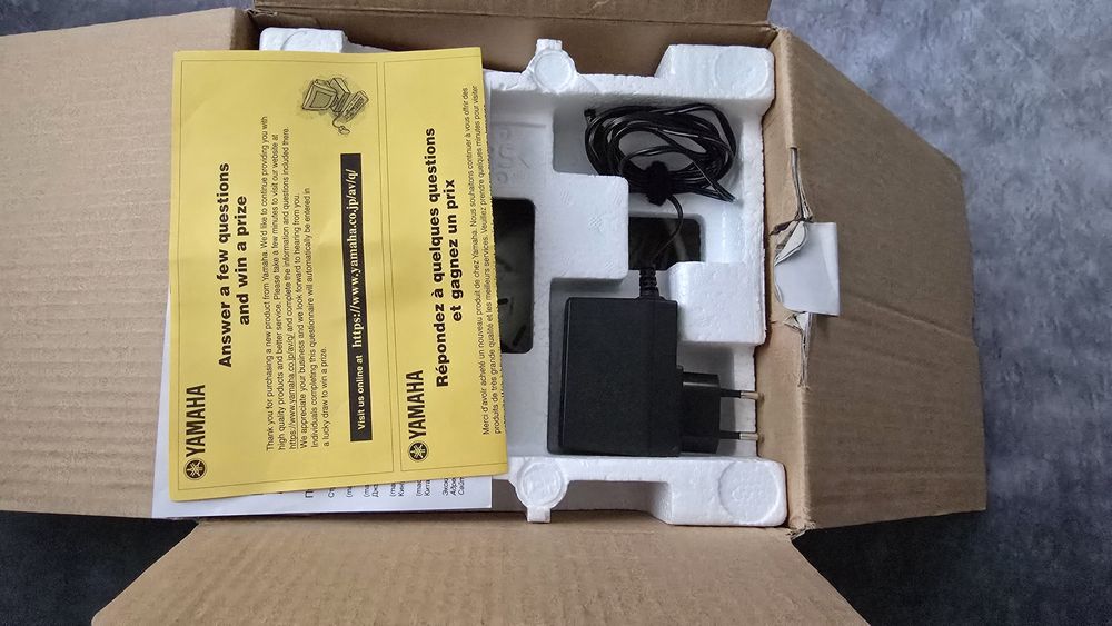 Yamaha TSX-B15D, boxă bluetooth