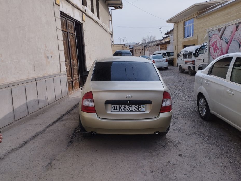 Лада Калина сотилади