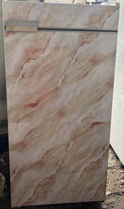 Продаю холодильник