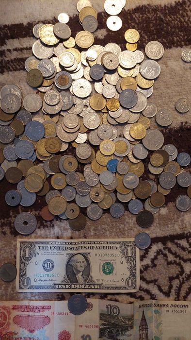 Monezi vechi i din diferite tari