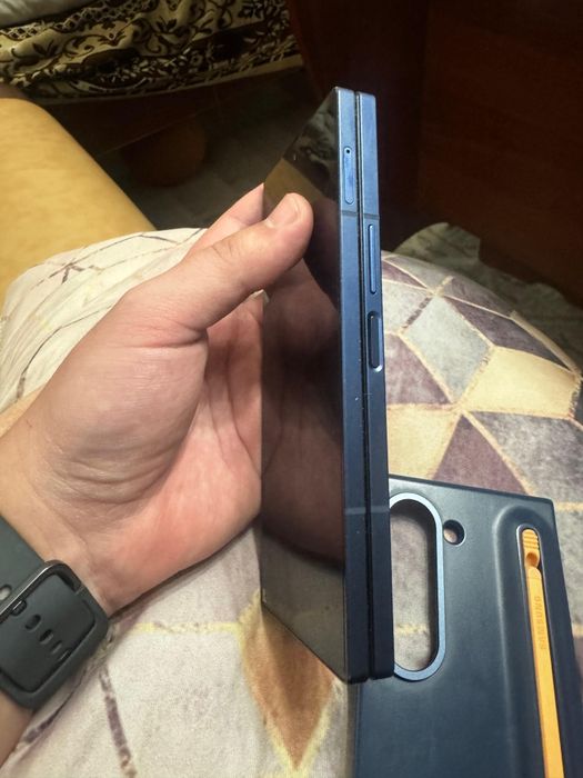 Продам Samsung galaxy Fold 6, 512