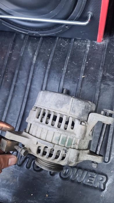 Генератор соната 2007-8 б/у