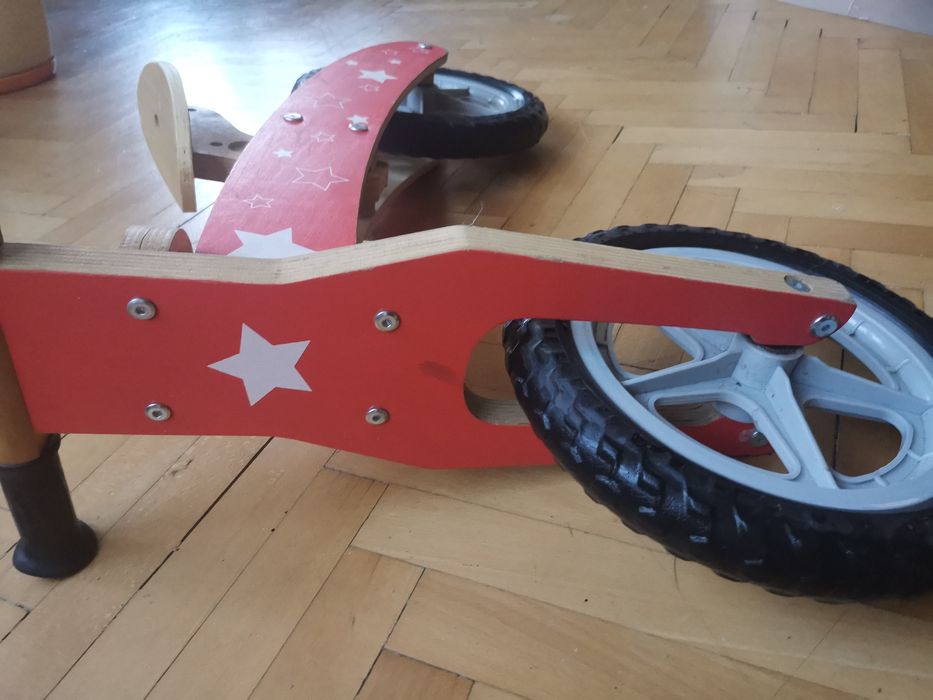 Дървено Детско Колело за баланс червено