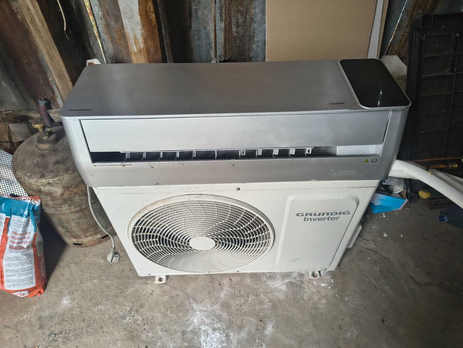 AC GRUNDIG GEEPDH125, 12000 BTU, defect