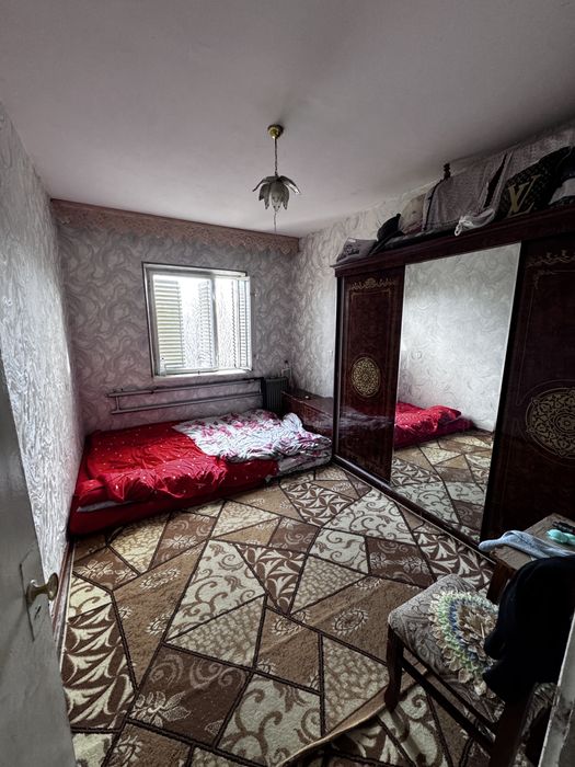 Срочно продается 4х комнат кв 10 м.район