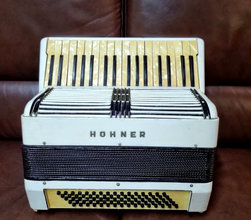 Acordeon Hohner 80 Basi Bandon