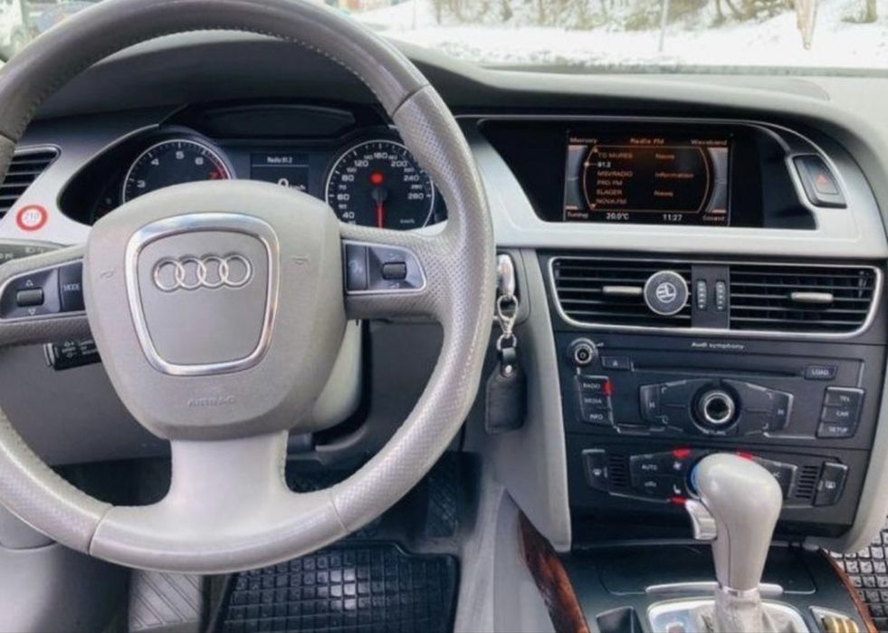 Audi a4 b8/ 2009