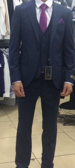 Продам костюм хорошего качества