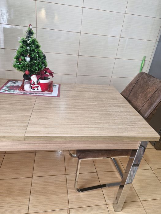 Set masa cu 6 scaune