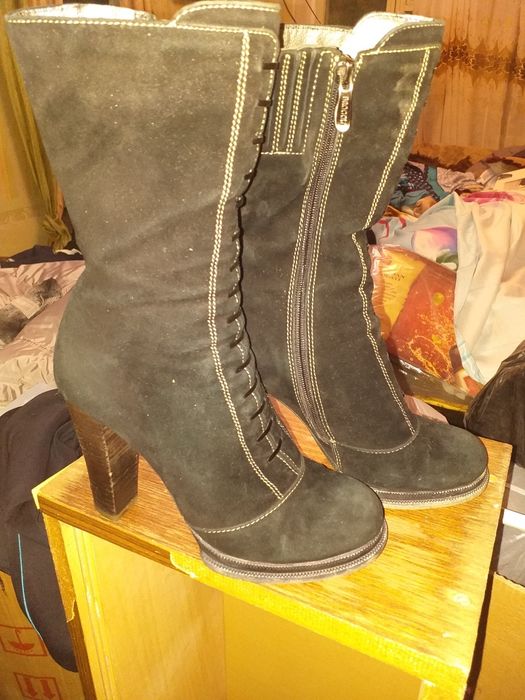 Сапожки замшевые