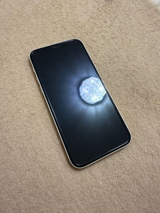 Айфон 12 б/ у в отличном состоянии