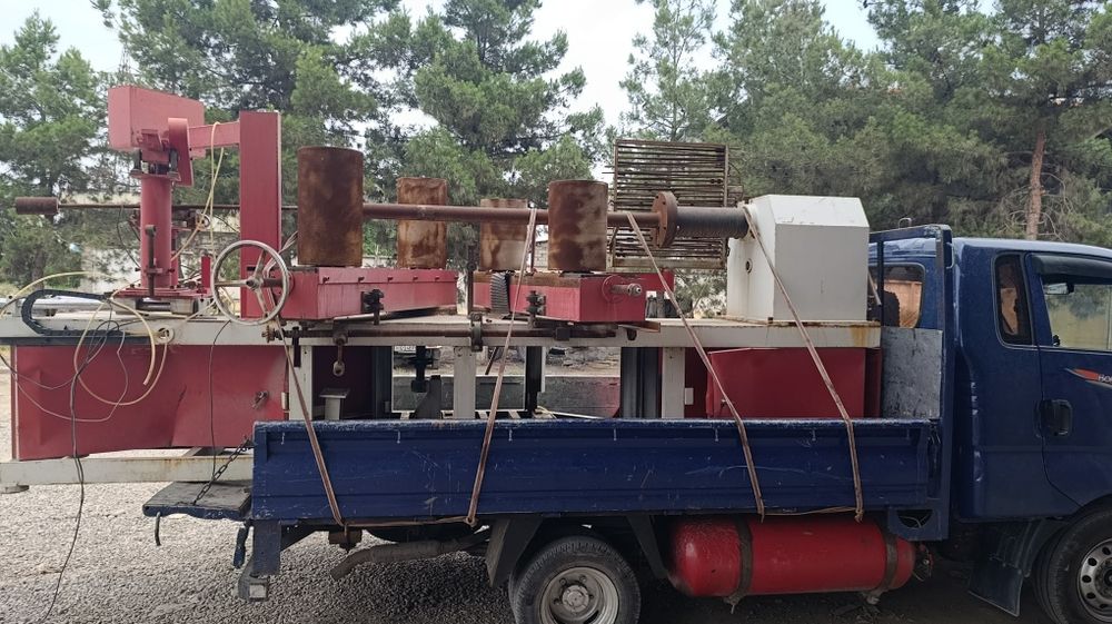 Metal metalom metal metallom metal metalom