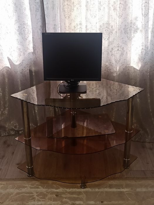 Тумба под телевизор.