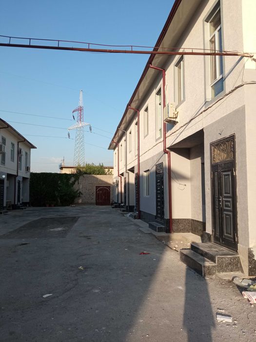 Коттедж 2х этажный, 4ком, удобная локация. Ор-р куйлюк м.1 мебельный.