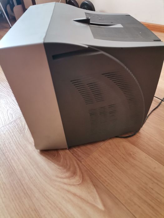 Телевизор цветной