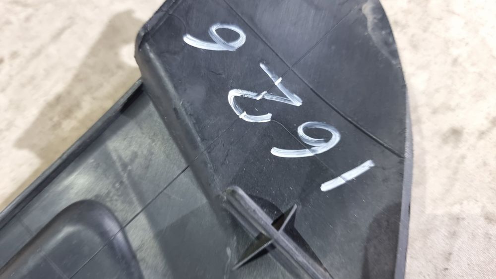 Ornament trager Audi A4 B8 facelift, 2012, 2013, 2014, 2015, 2016, 8K0807081D.