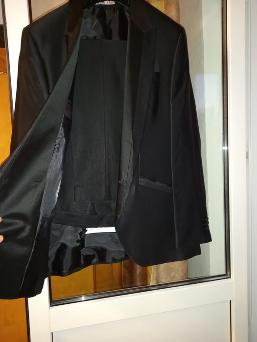 Costum doua piese negru!