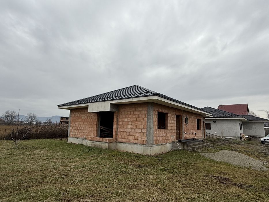 Vând casa Cristestii Ciceului