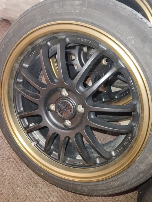 Продам комплект дисков.