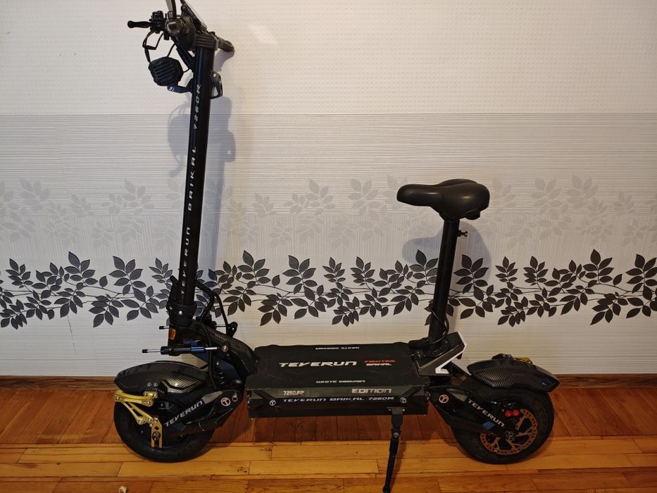 Продам электросамокат Teverun 7260r