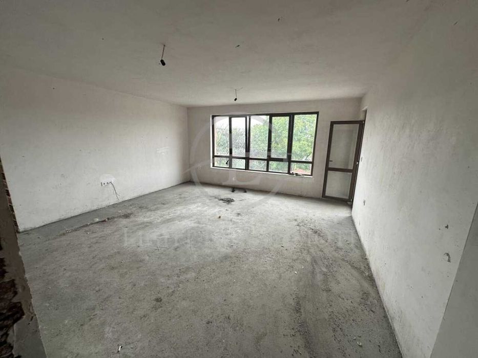 Реф. 4006 Тристаен Акт 16 с Гараж / Остромила