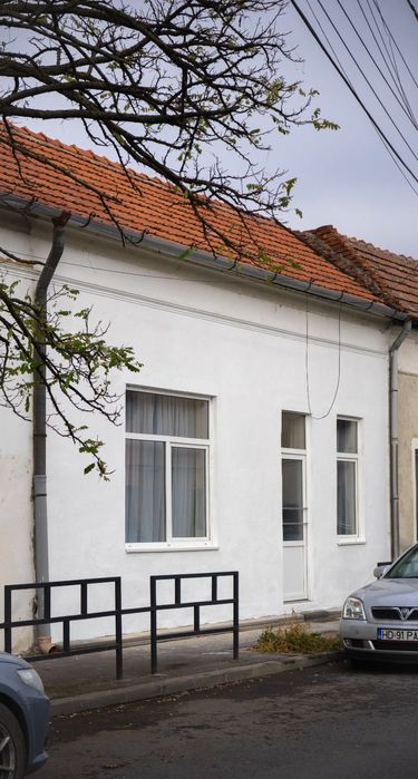 Apartament cu 1 camera de vanzare - zona centrala, Parcul Feroviarilor. Pret 160.000€
