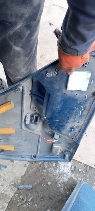 Обшивка от форд таурус 1991 год