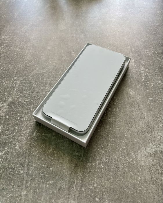 Продавам Apple iPhone 17 Pro Max 1TB – Чисто нов, неактивиран!