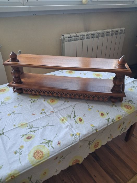 Полка деревянная