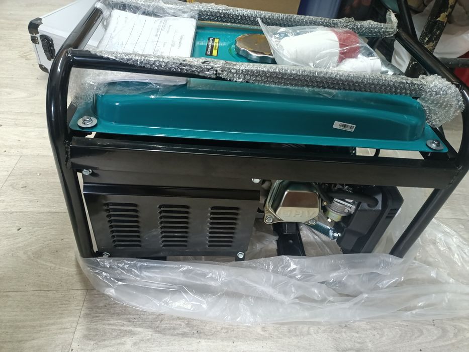 Генератор Макита