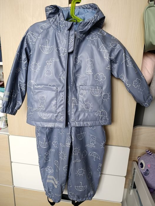 Комплект за дъжд - яке + гащеризон - 92см