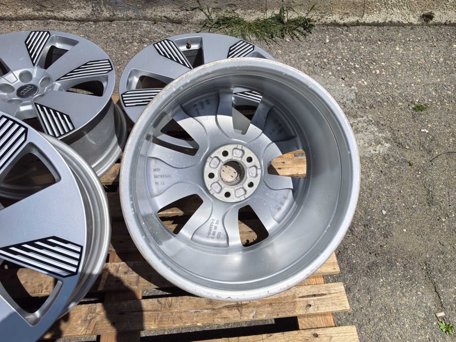 19 цола 5 х 112 мм Ауди E Трон - 8,5 Инча / ЕТ 36