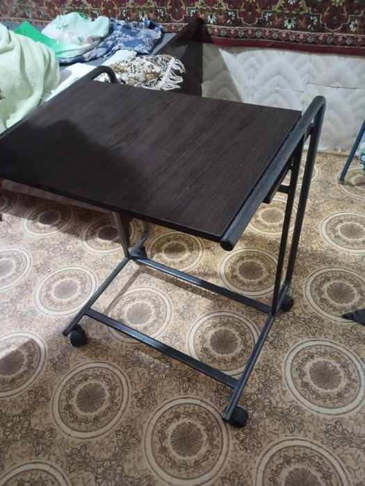 Стол компьютерный