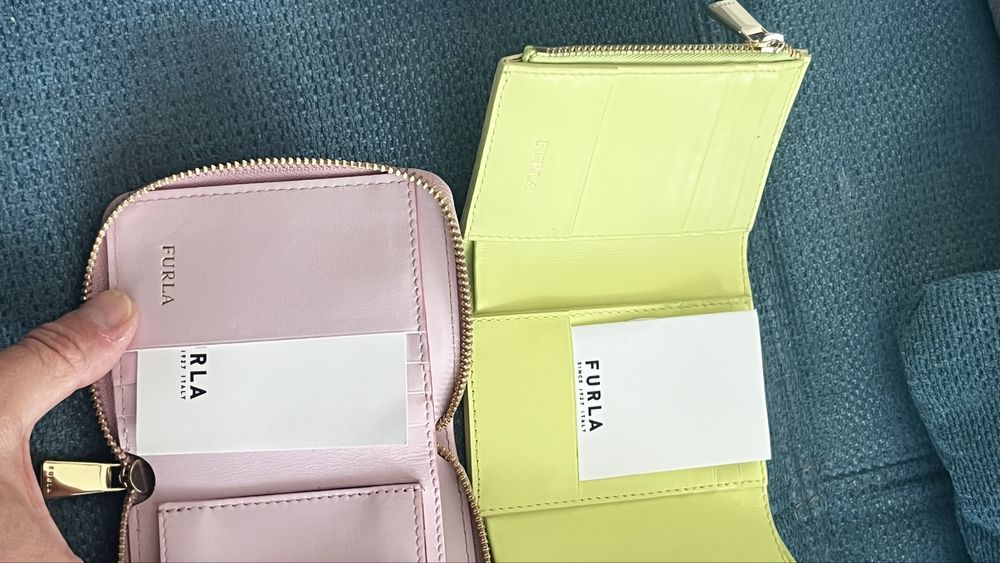 Furla Camelia в  няколко цвята и в два модела. Нови модели. С етикети care instuctions, подаръчен плик FURLA.Модел с цип и модел с капак.100% оригинал