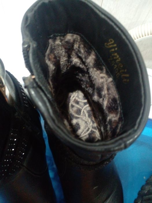 Продам обувь женскую