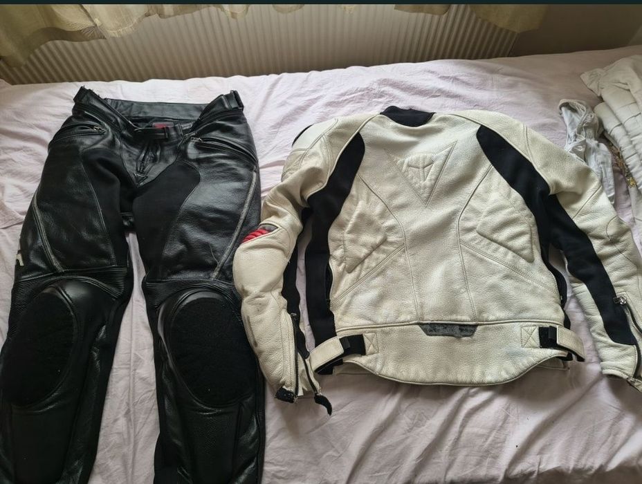 Costum Moto Dainese (piele cea Mai buna calitate)