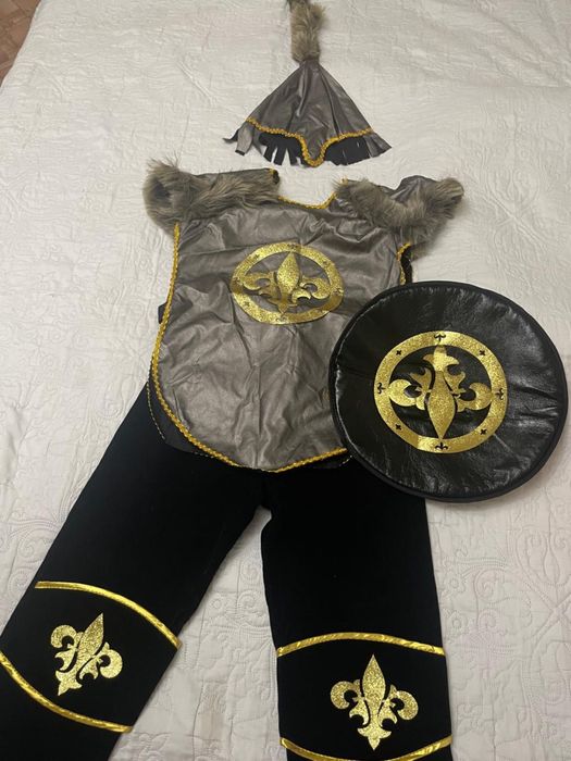 Новогодние костюм