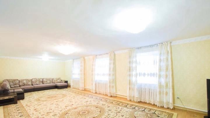 Продам двухэтажный коттедж с доходом