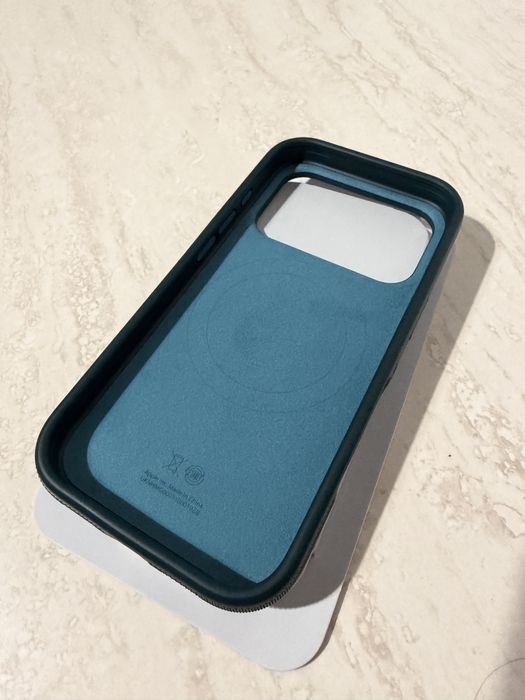 Husa Beats rugged iphone 17 pro