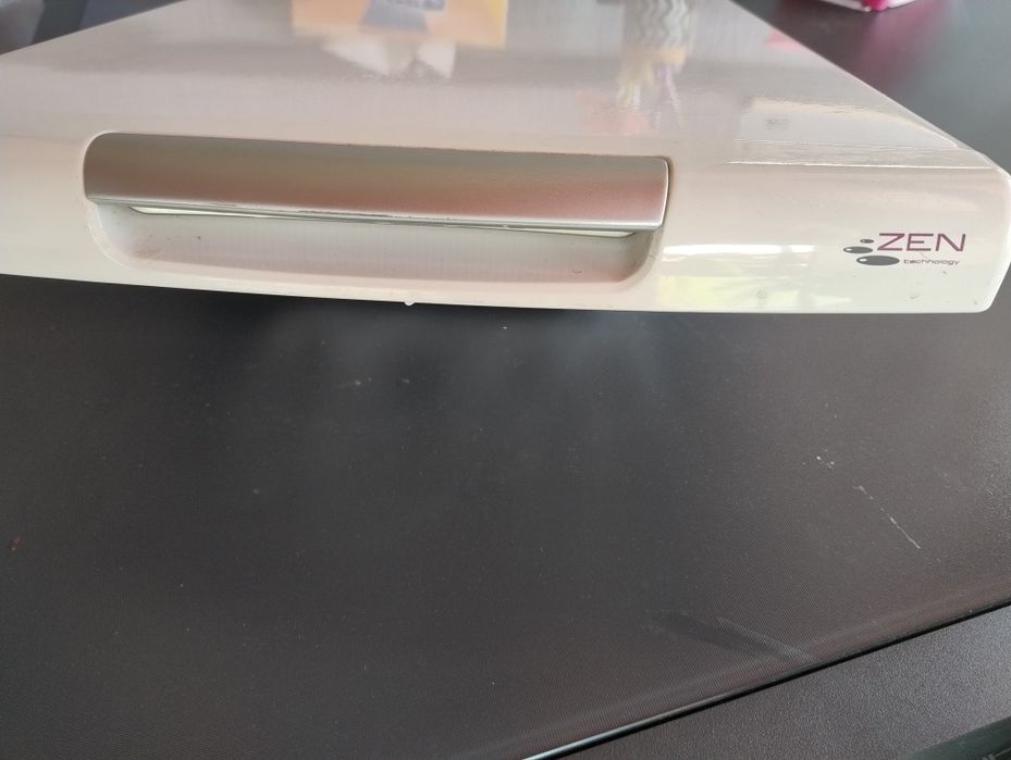 Vând ușă de mașină spalat