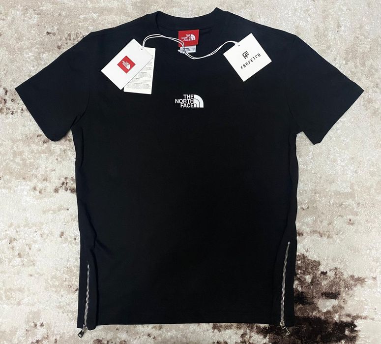 Vand tricou nou de barbati The North Face
