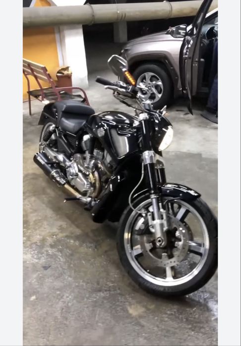 Harley Davidson V-ROD Muscle срочно