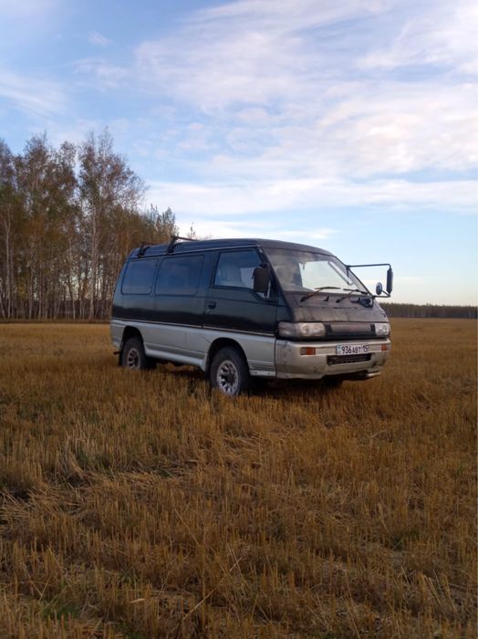 Продам машину Делика