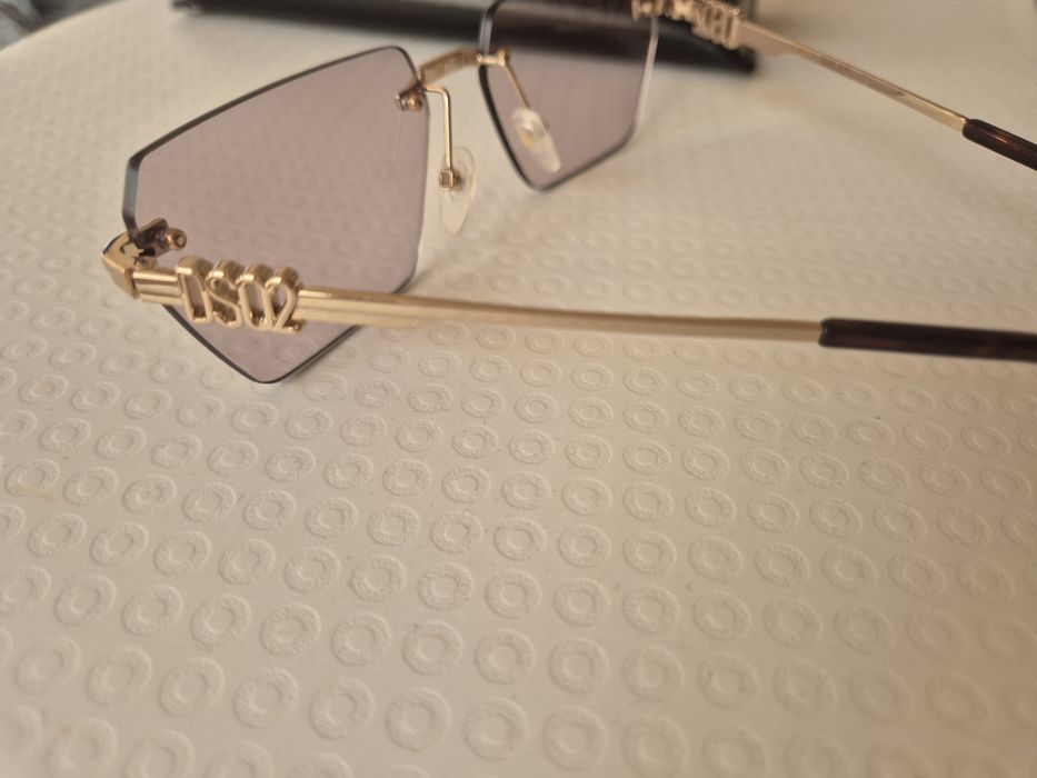 Нови очила DSQuared2