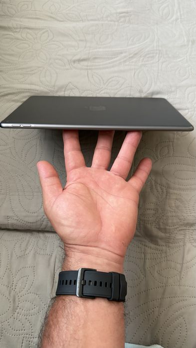 Tableta Apple Ipad Air generatia 3 256gb impecabila