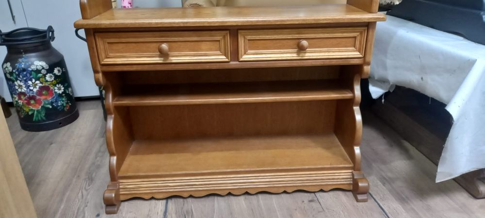 Comoda blidar din lemn masiv