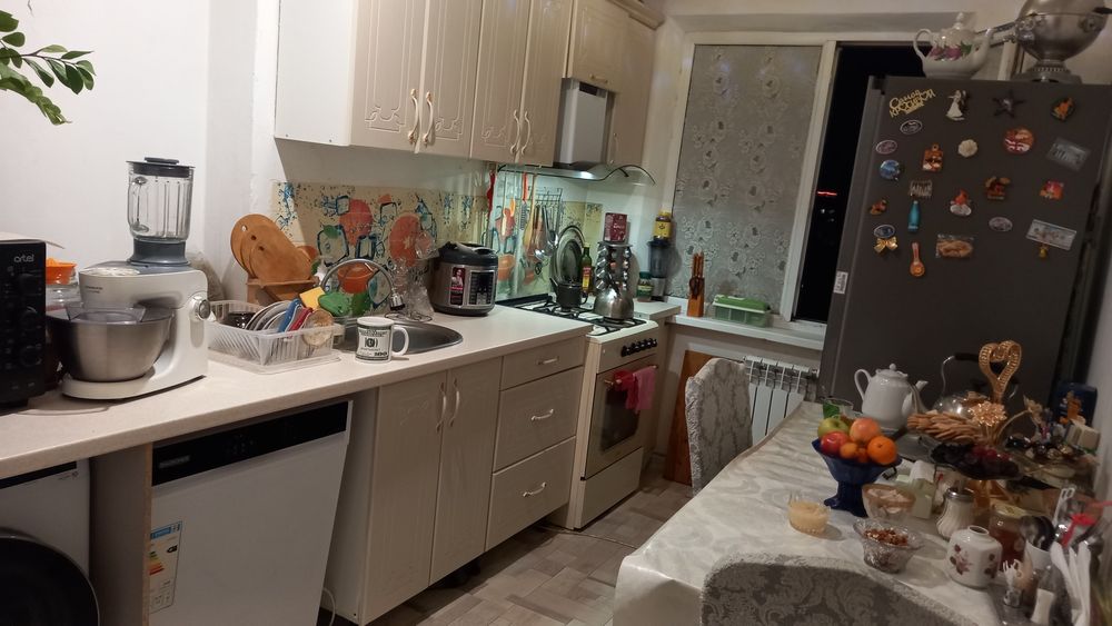 4ком.кв.р/н пр. Абая. Продам