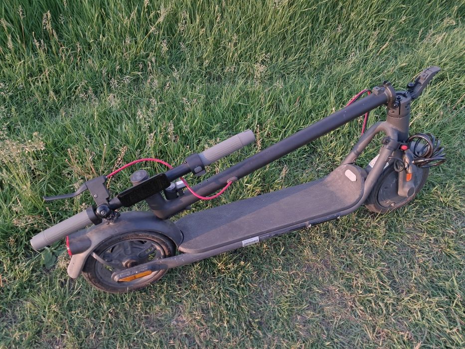 Trontinetà navee v25i pro