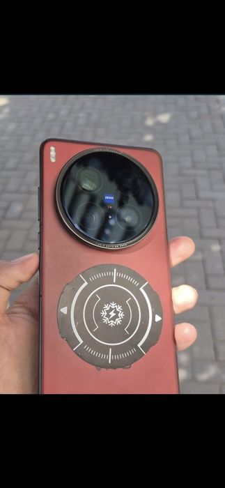 Vivo x200ultra 16/512