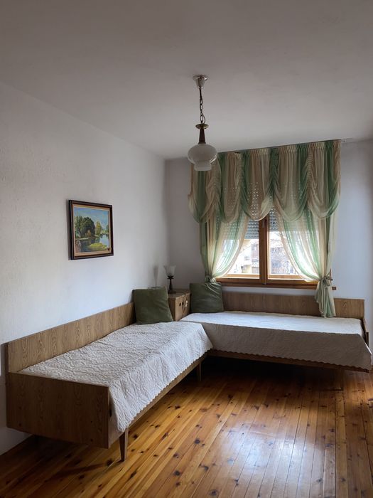 Дава се под наем Тристаен апартамент в Пловдив, Кършияка - 105 кв.м за 408 € - Снимка #6